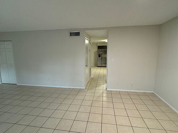 5th image of 5211 Lawnwood Dr