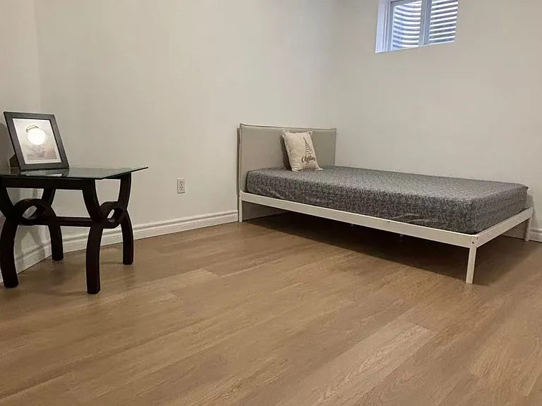 27 Macklingate Ct — Photo 4