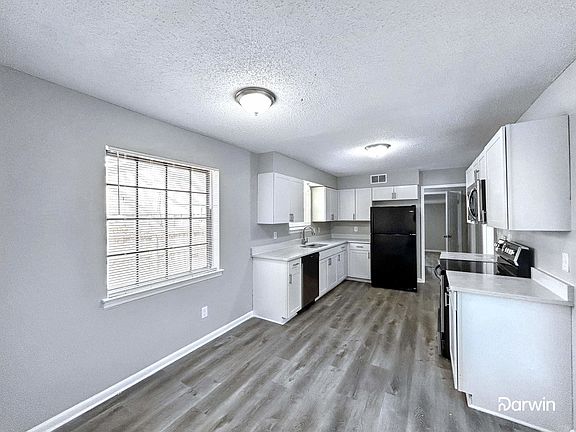 3rd image of 3333 Leschallas Dr