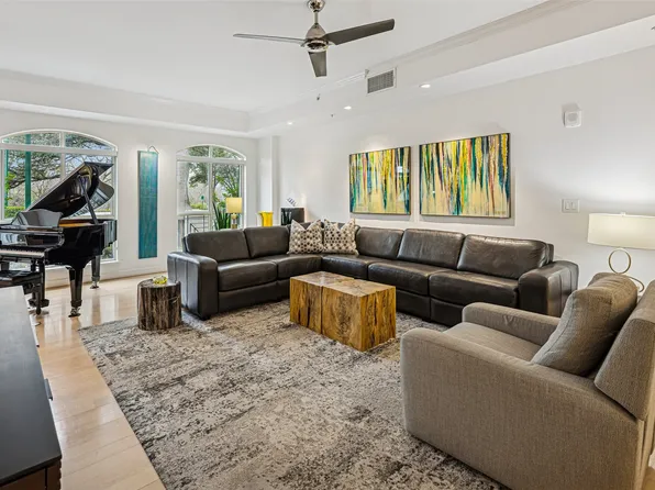 3401 Lee Pkwy APT 105, Dallas, TX 75219