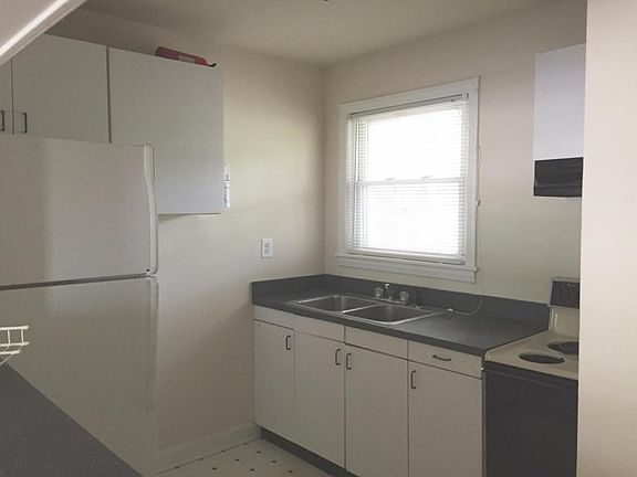 3rd image of 3125 Jersey Ave #2