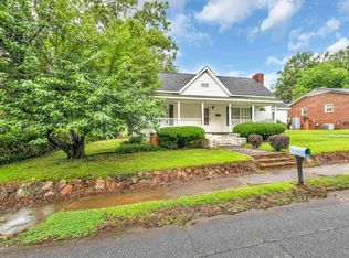 17 Bishop St, Inman, SC 29349