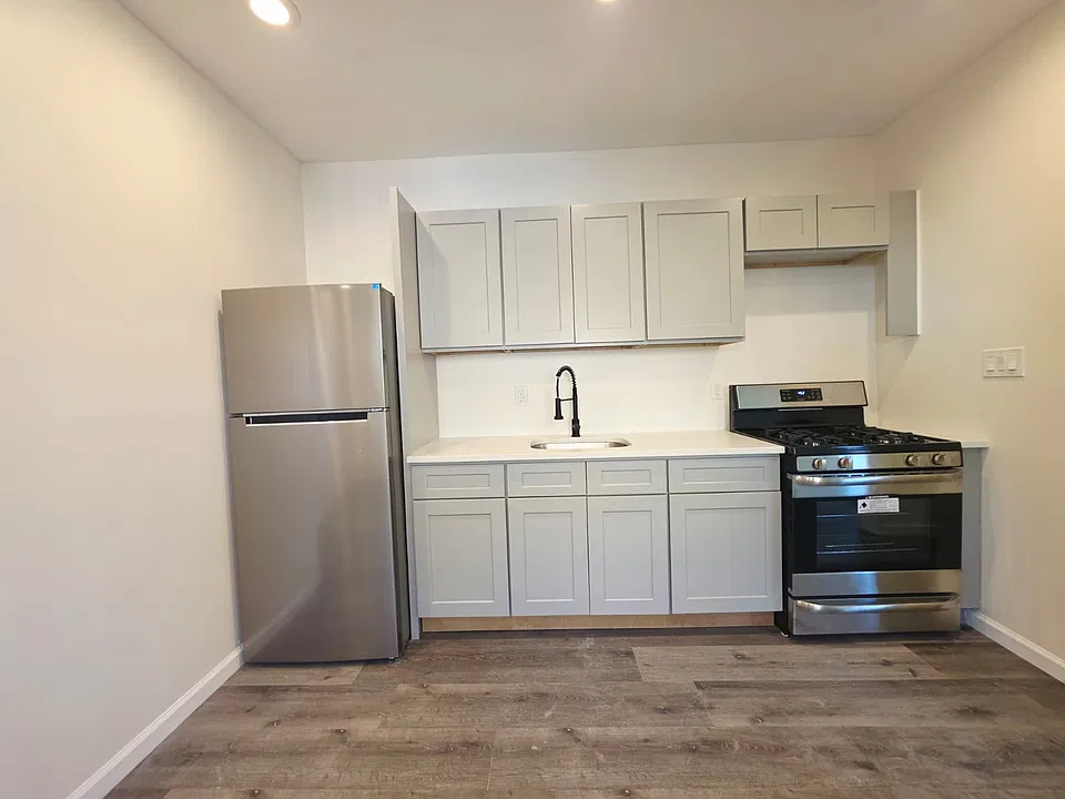 646 John F Kennedy Blvd #1