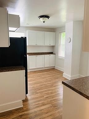 3rd image of 95 Alexandria Pike APT 3