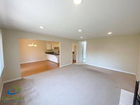 4th image of 2350 Pauline Dr