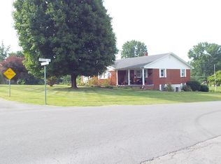 200 College Park, Columbia, KY 42728