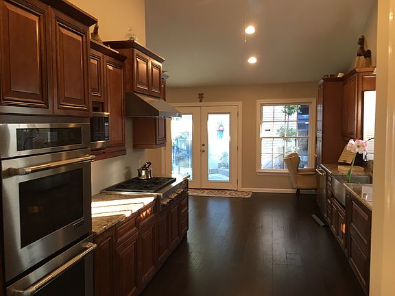 3rd image of 712 Canterbury Hill St