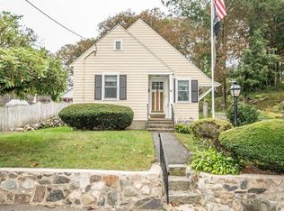 6 Pine St, Wakefield, MA 01880