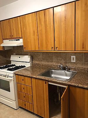 2nd image of 2065 E 57th St #1