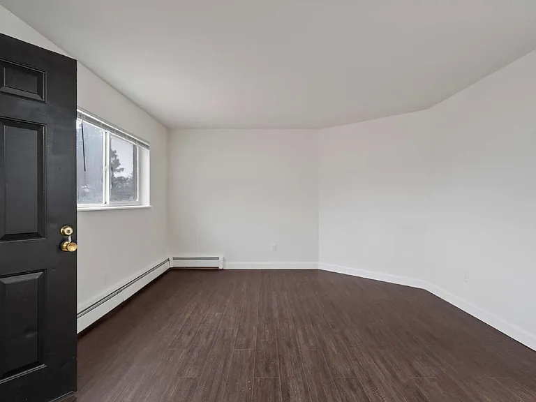 4930 King Arthur Way #C — Photo 5