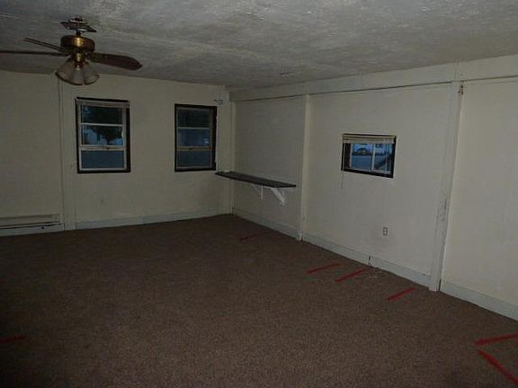 5th image of 104 S Cross St