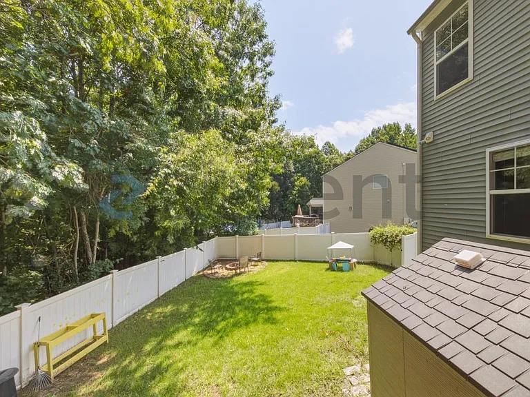 261 Chadford Pl — Photo 42