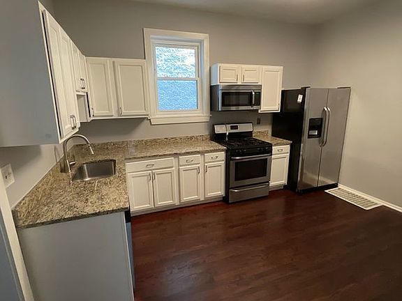 2nd image of 4140-45 N Western Ave #4140-1