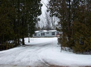 4683 Williams Rd, Cheboygan, MI 49721