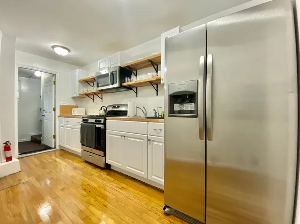 1179 Jefferson Avenue image 11 of 46