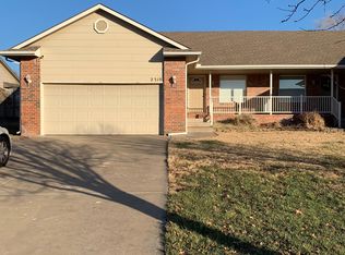 2310 N Shefford Cir, Wichita, KS 67205
