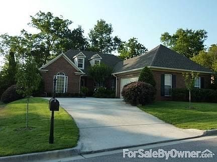 1st image of 165 Glen Abbey Dr