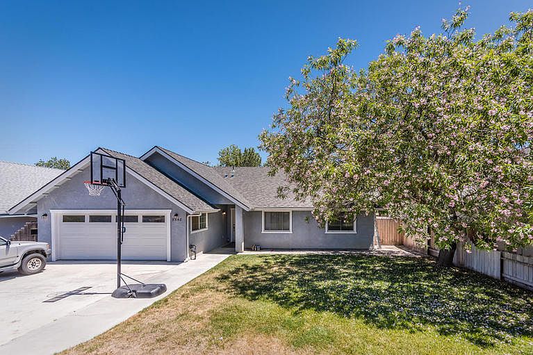 1st image of 9348 La Paloma Ct
