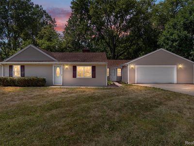 1156 Rinn St, Burton, MI, 48509