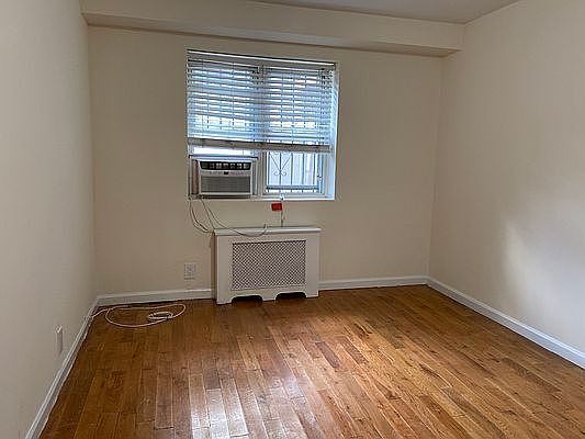 5th image of 30-12 23rd St #1A