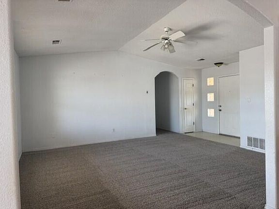 5th image of 809 Sean St