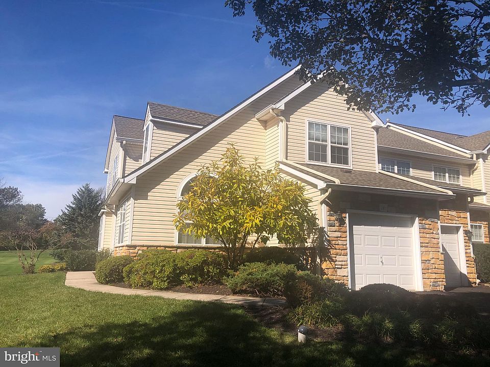 2nd image of 181 Canterbury Ln