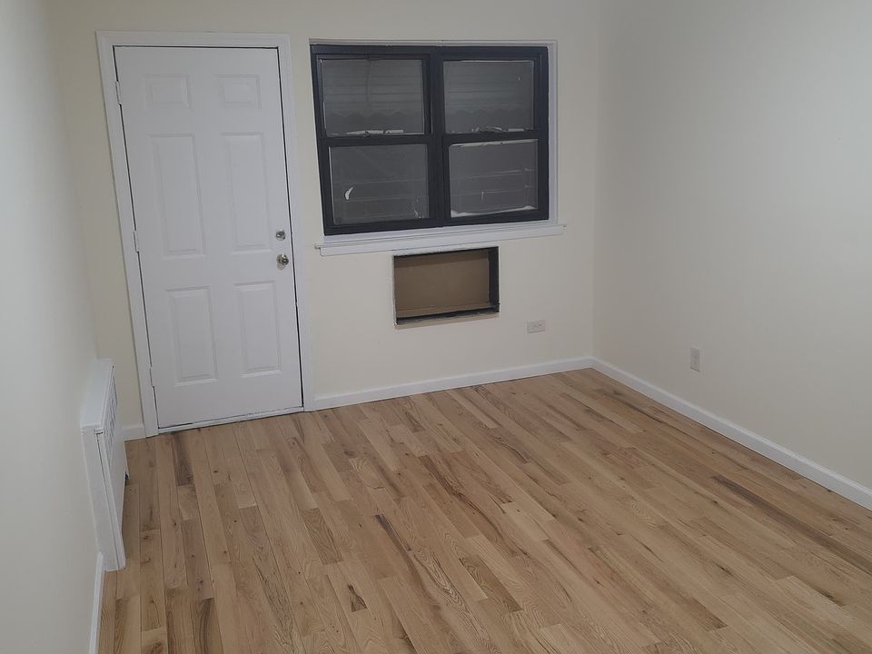 2nd image of 1792 Lacombe Ave Floor 2