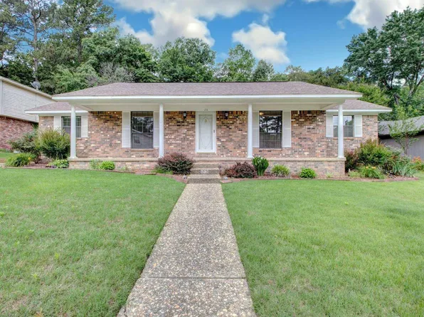 20 Fox Run Dr, Little Rock, AR 72210