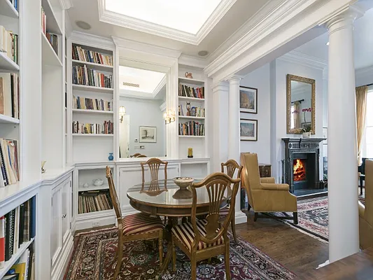 Sold by Sotheby's International Realty | media 14