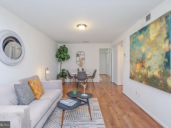 5th image of 1926 New Hampshire Ave NW #57