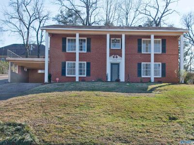 3928 W Crestview Dr NW, Huntsville, AL, 35816