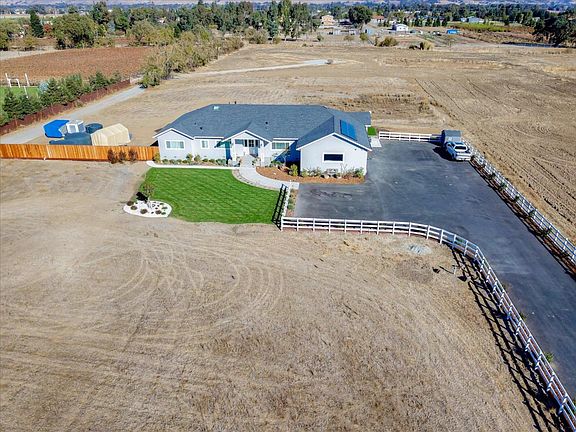 3rd image of 485 Bonino Ln