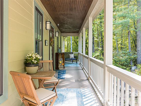 5th image of 55 Highland Dr