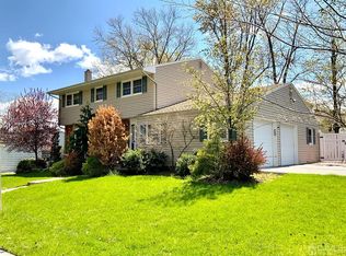 49 Walker Ave, Edison, NJ 08820