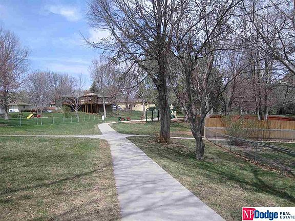 4th image of 1510 S 141st Cir