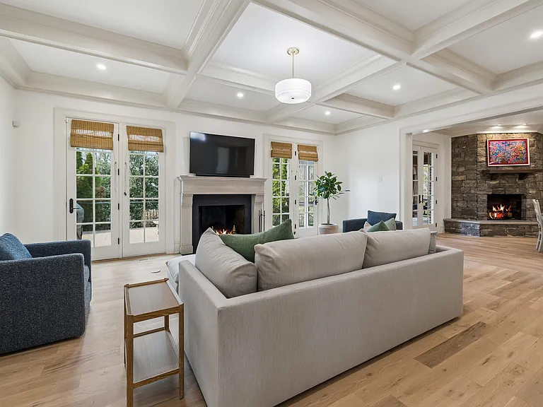 4533 Alcott Dr — Photo 13