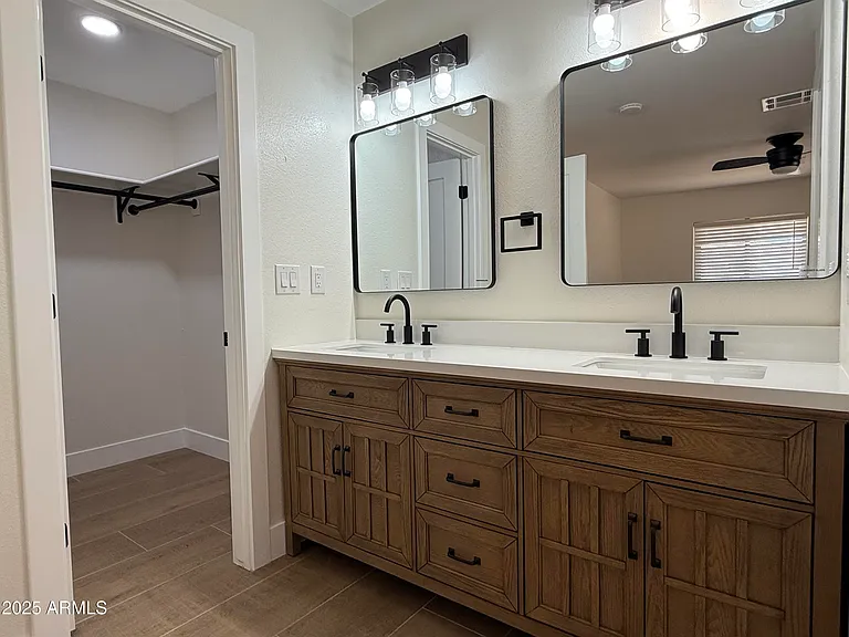 6703 E Calle De Las Estrellas — Photo 9