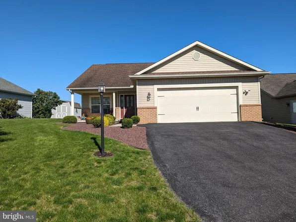 309 Eisenhower Dr #3, Chambersburg, PA 17201