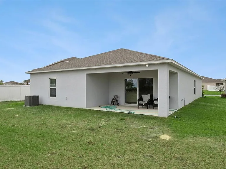 1099 Calico Pointe Cir — Photo 32