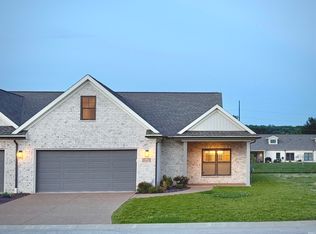 3327 White Oak Trl, Newburgh, IN 47630