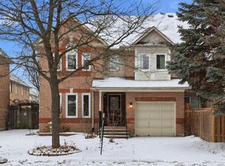60 Snedden Ave, Aurora, ON