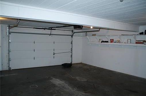 1st image of 12400 Clubhouse Dr