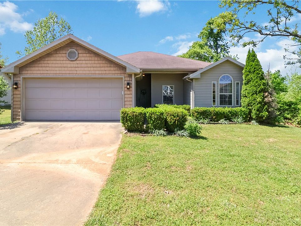 1st image of 10449 Kays Ln