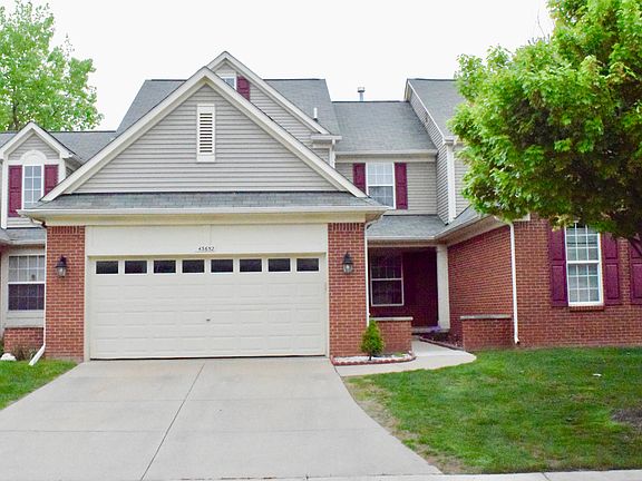 2nd image of 43652 Cherrywood Ln