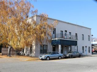 1014 Main St, Oroville, WA 98844