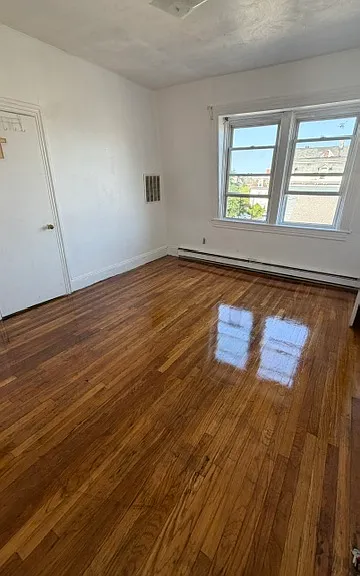 39 Brighton St #3 — Photo 4
