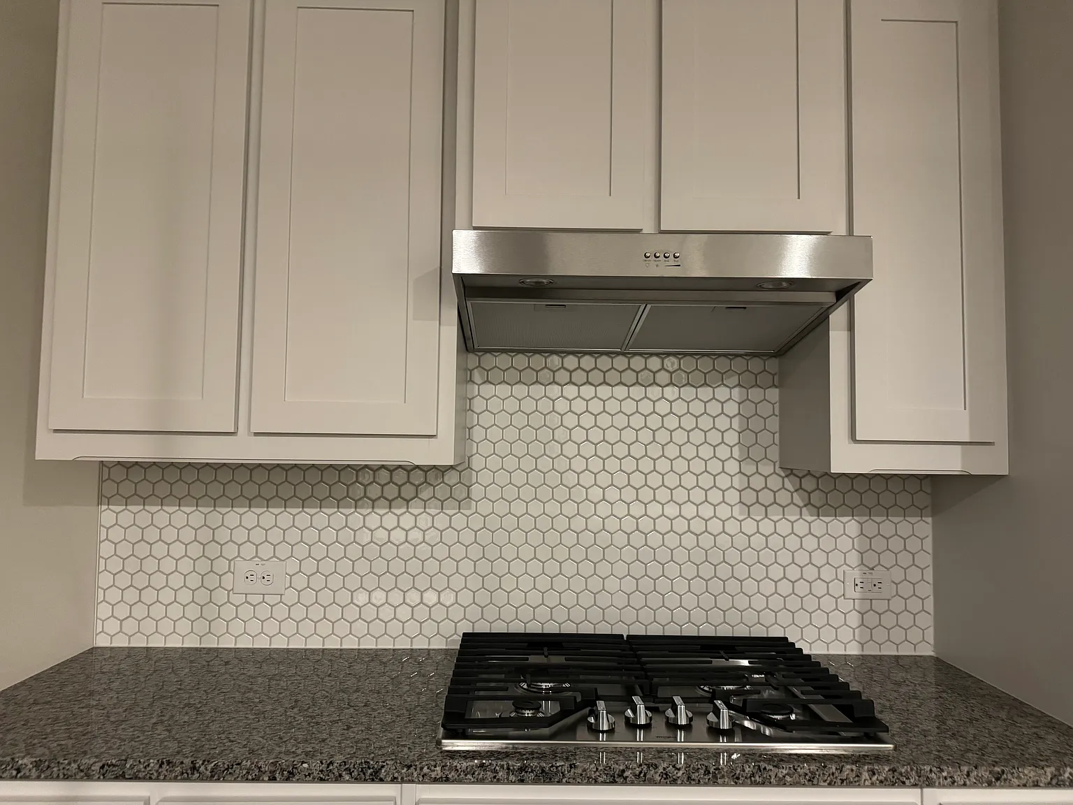 5 bed, 2828 sqft, $3,500 — Photo 4