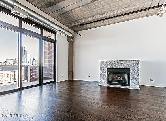 3rd image of 833 W 15th Pl Unit 704-W