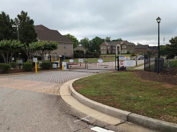 130 Crystal Lake Blvd, Hampton, GA 30228