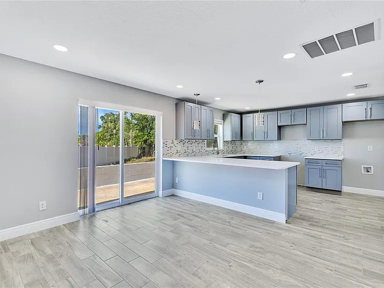 2419 Orange Center Blvd — Photo 9